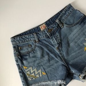 🏖 GB Aztec Embroidered Cut Off Denim Shorts